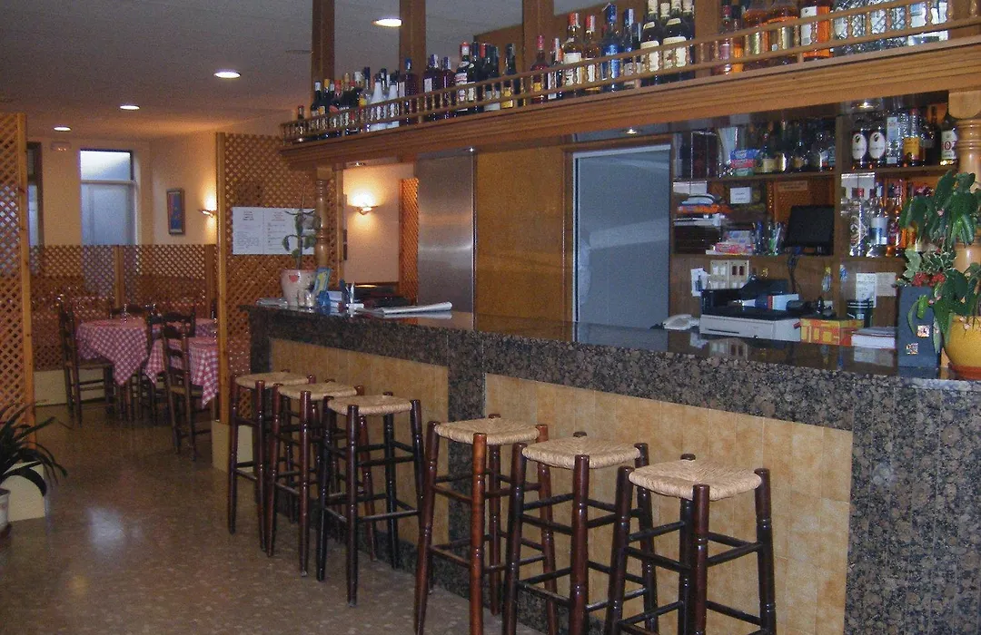Amolls Restaurant I Habitacions-1